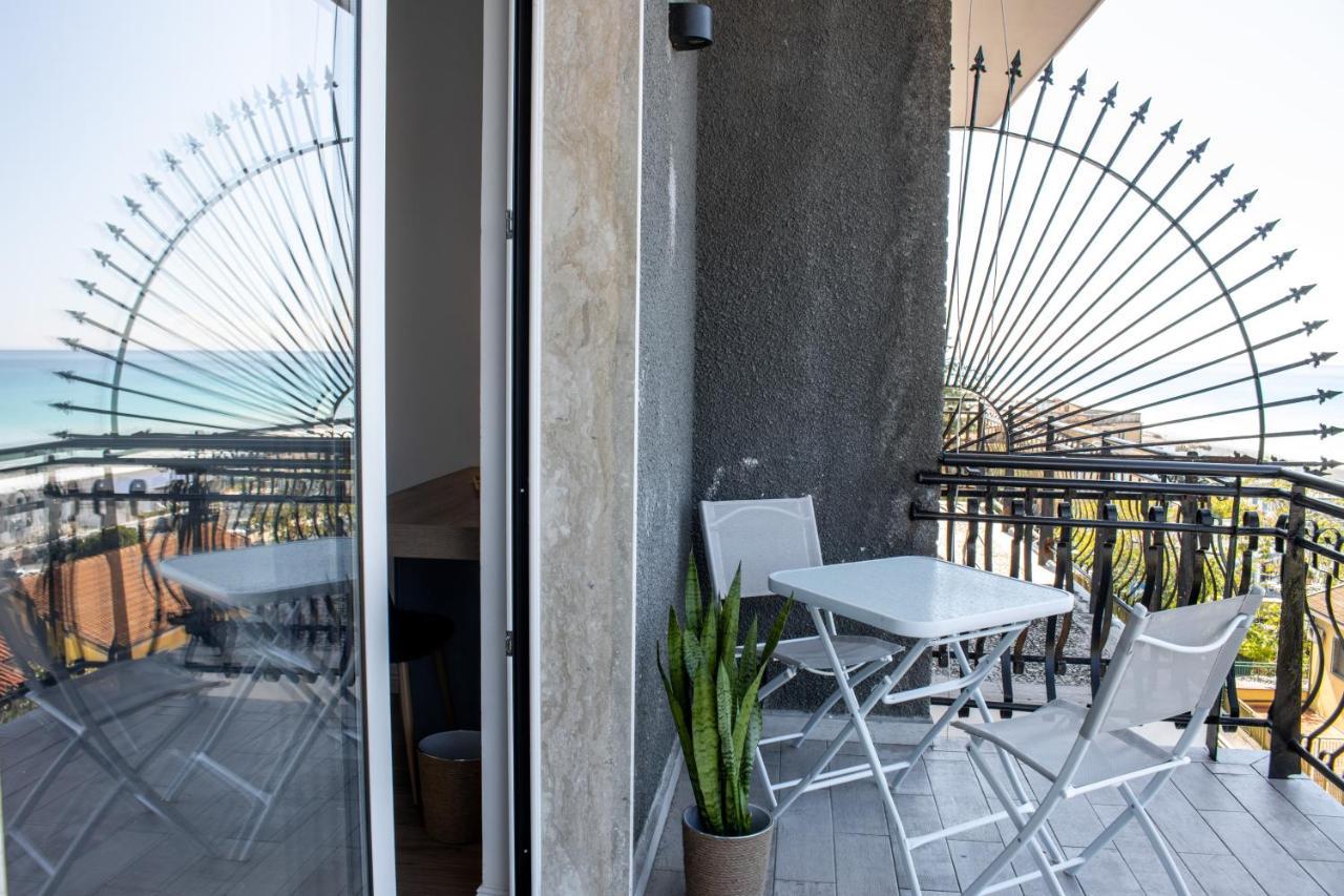 1531 Jackson B&B Scalea Exteriör bild